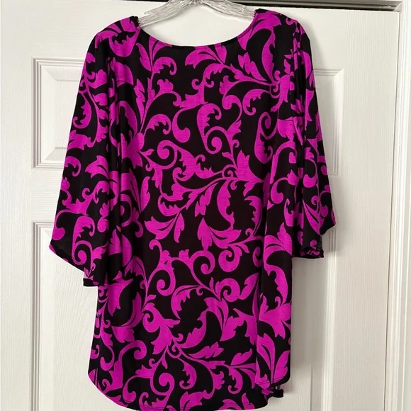 Scarlett Black and Pink Patterned Blouse - Picture 2 of 5